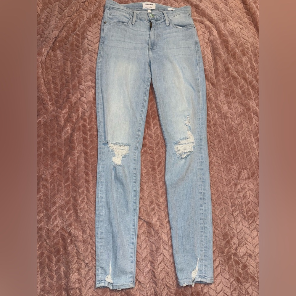 Frame Denim Distressed Le High Skinny Jeans